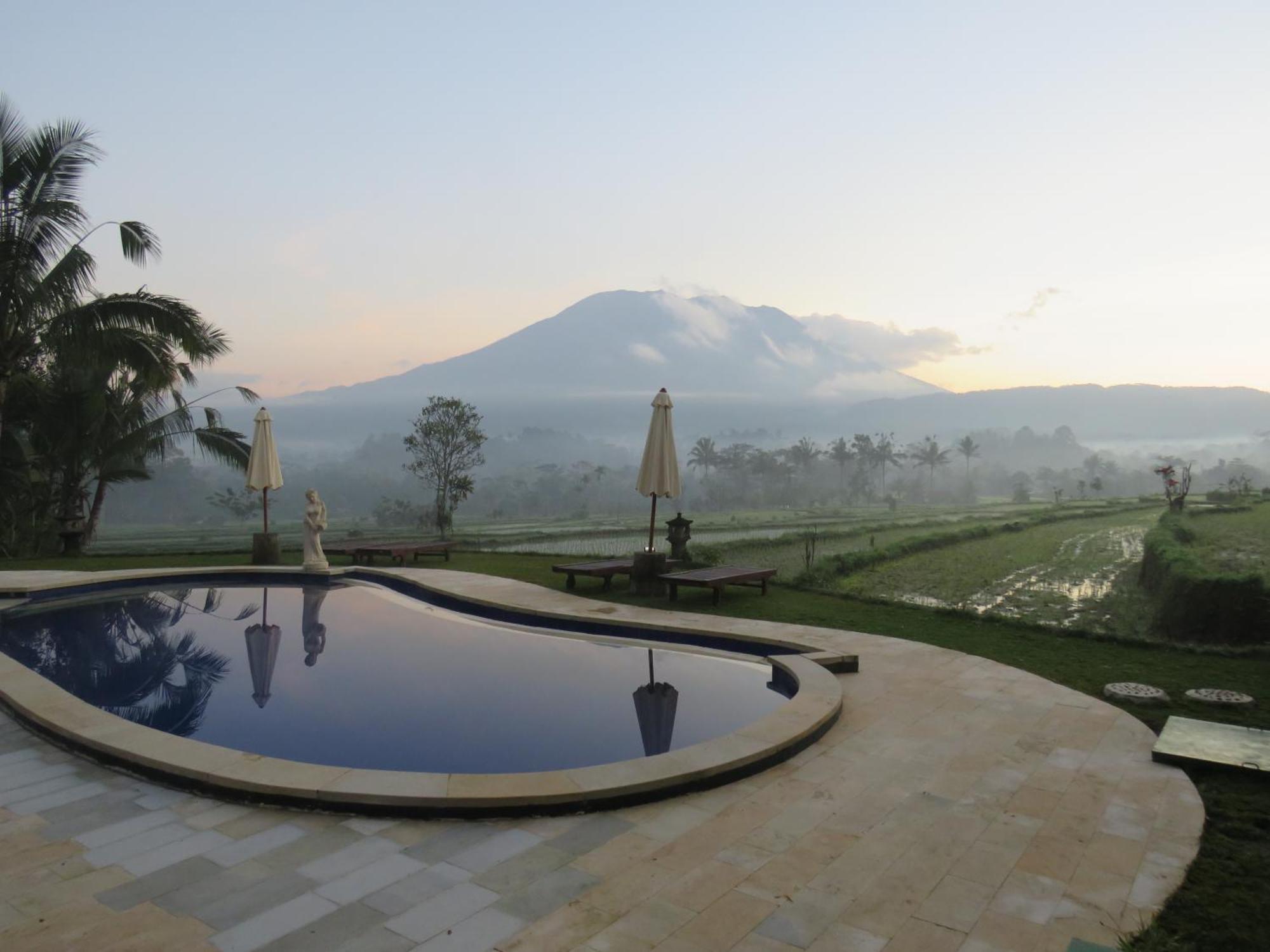 Great Mountain Views Villa Resort Selat Eksteriør bilde